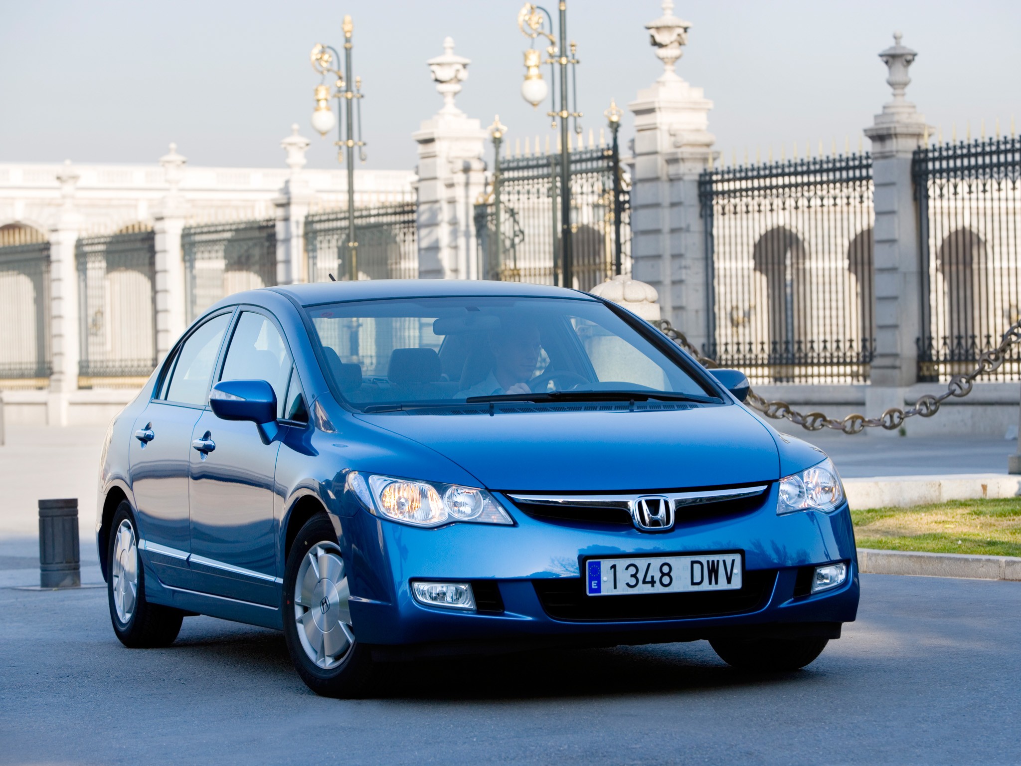 Honda Civic Hybrid sedan (8 generation) 1.4 CVT pictures