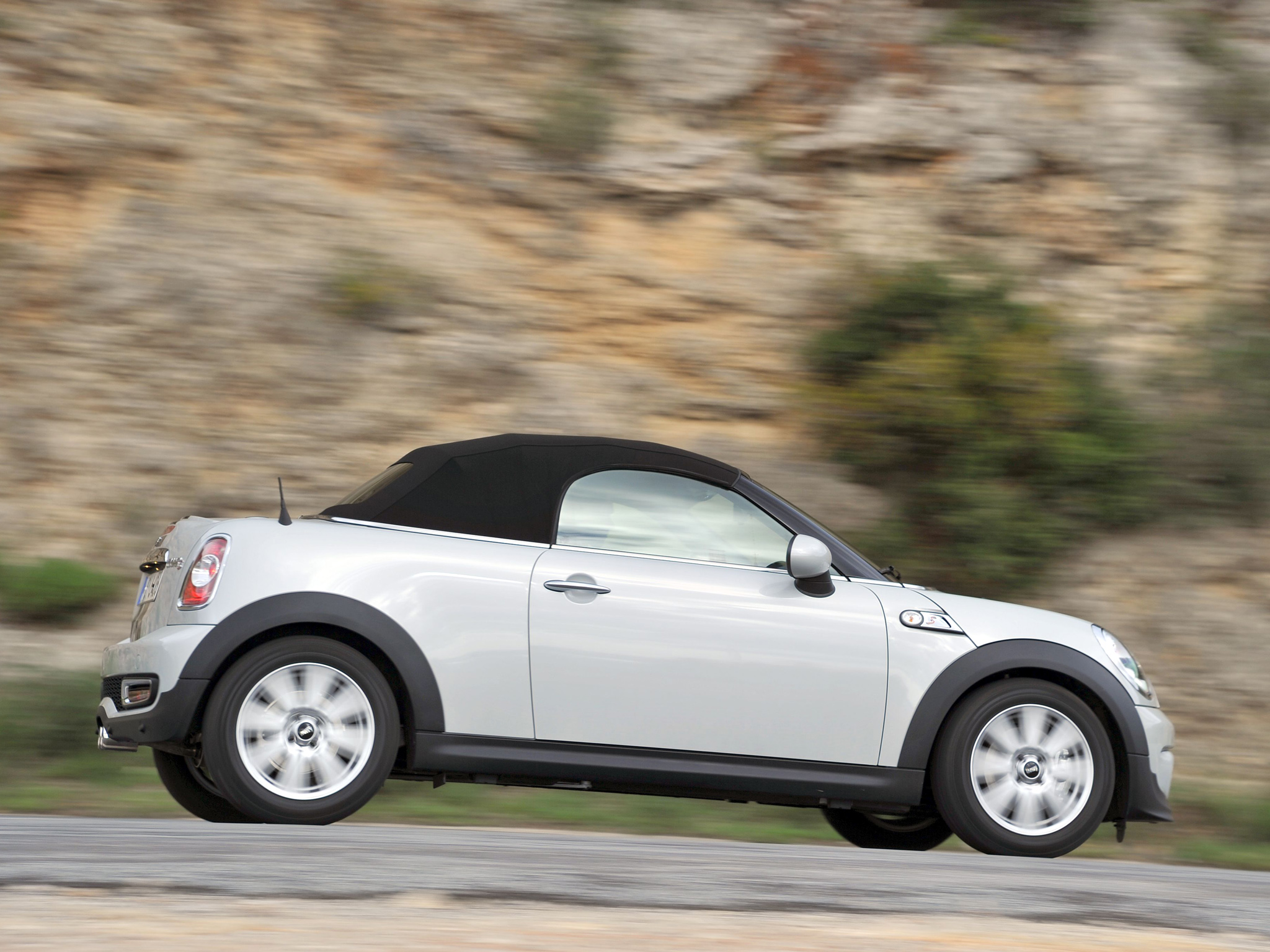 Roadster Nissan Mini