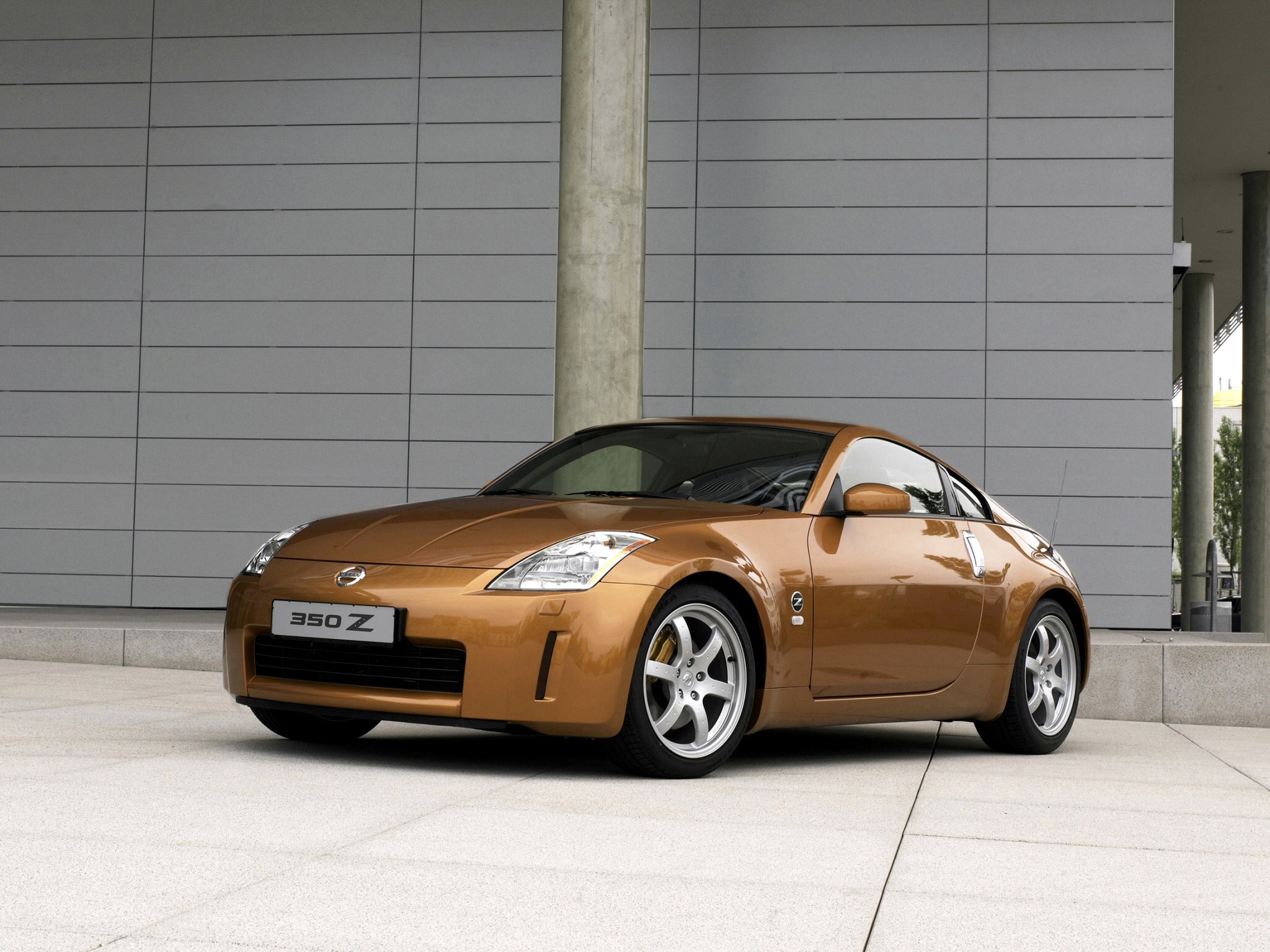 Nissan 350Z Coupe 2-door (Z33) 3.5 AT (280hp) pictures. 