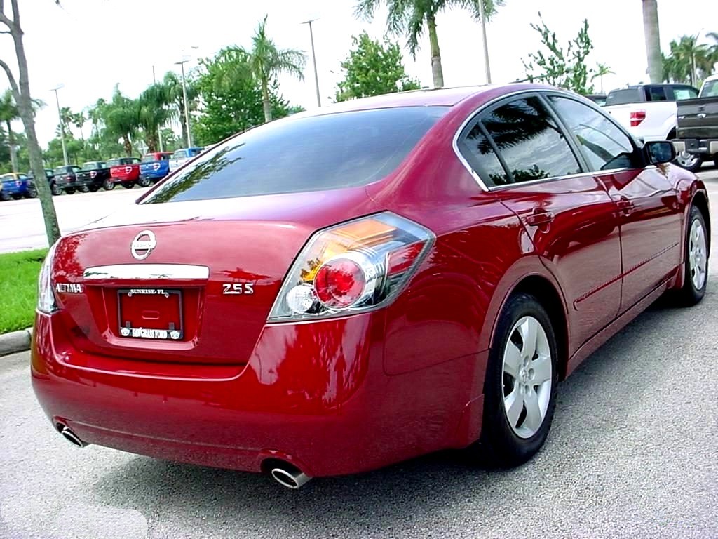 Nissan Altima l32 Coupe