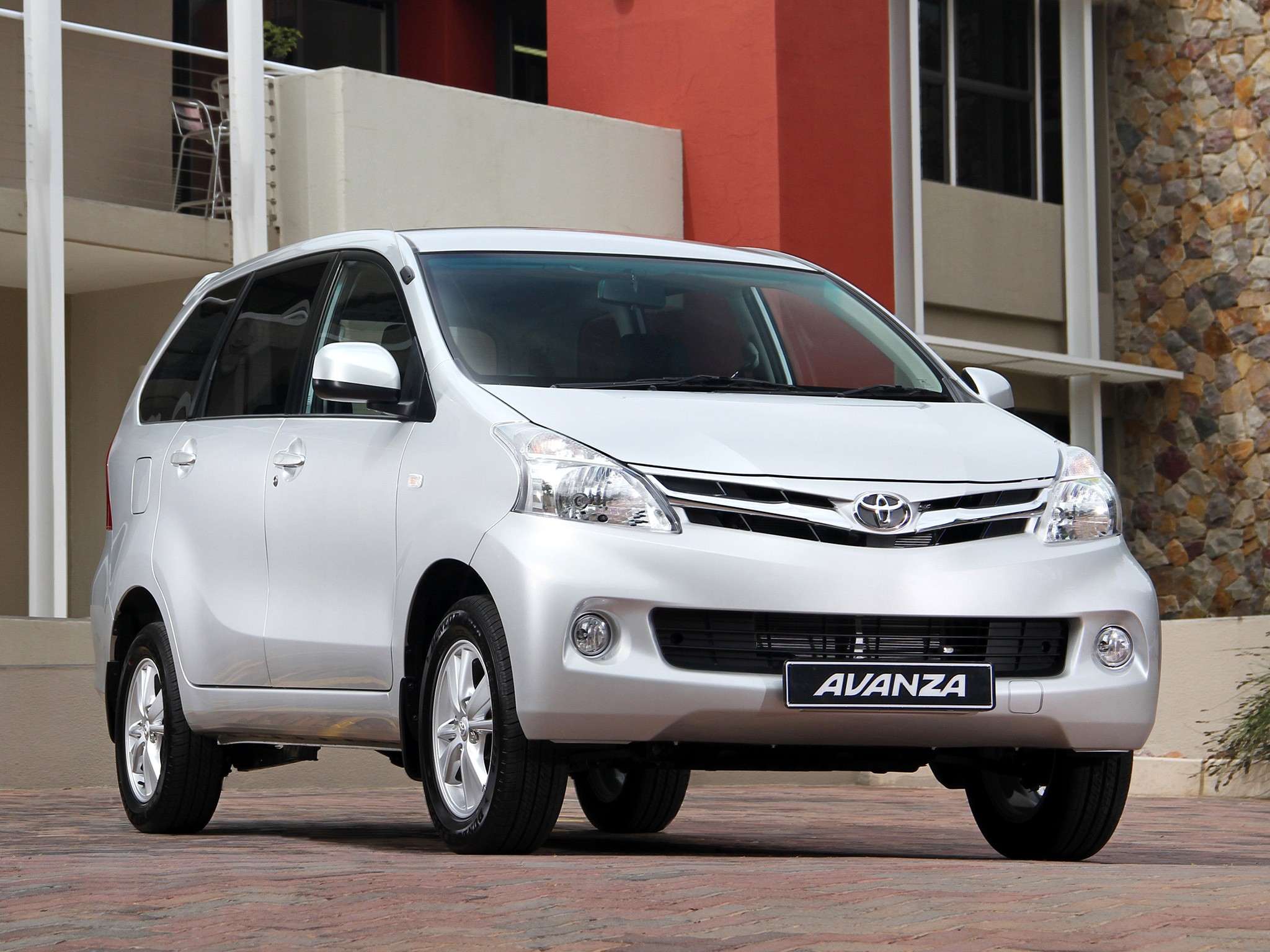 Toyota Avanza характеристики