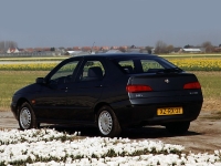 Alfa Romeo 146 Saloon (930) 1.4 MT (89 hp) photo, Alfa Romeo 146 Saloon (930) 1.4 MT (89 hp) photos, Alfa Romeo 146 Saloon (930) 1.4 MT (89 hp) picture, Alfa Romeo 146 Saloon (930) 1.4 MT (89 hp) pictures, Alfa Romeo photos, Alfa Romeo pictures, image Alfa Romeo, Alfa Romeo images