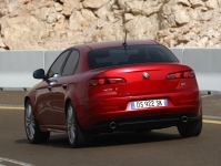 Alfa Romeo 159 Sedan (1 generation) 1.75 TBi MT (200 HP) photo, Alfa Romeo 159 Sedan (1 generation) 1.75 TBi MT (200 HP) photos, Alfa Romeo 159 Sedan (1 generation) 1.75 TBi MT (200 HP) picture, Alfa Romeo 159 Sedan (1 generation) 1.75 TBi MT (200 HP) pictures, Alfa Romeo photos, Alfa Romeo pictures, image Alfa Romeo, Alfa Romeo images