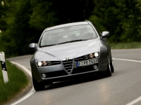 Alfa Romeo 159 Sedan (1 generation) 1.75 TBi MT (200 HP) photo, Alfa Romeo 159 Sedan (1 generation) 1.75 TBi MT (200 HP) photos, Alfa Romeo 159 Sedan (1 generation) 1.75 TBi MT (200 HP) picture, Alfa Romeo 159 Sedan (1 generation) 1.75 TBi MT (200 HP) pictures, Alfa Romeo photos, Alfa Romeo pictures, image Alfa Romeo, Alfa Romeo images