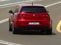 Alfa Romeo 159 Sportwagon estate (1 generation) 1.75 TBi MT (200 HP) photo, Alfa Romeo 159 Sportwagon estate (1 generation) 1.75 TBi MT (200 HP) photos, Alfa Romeo 159 Sportwagon estate (1 generation) 1.75 TBi MT (200 HP) picture, Alfa Romeo 159 Sportwagon estate (1 generation) 1.75 TBi MT (200 HP) pictures, Alfa Romeo photos, Alfa Romeo pictures, image Alfa Romeo, Alfa Romeo images