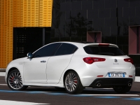 Alfa Romeo Giulietta Hatchback (940) 1.6 JTDm MT (105hp) photo, Alfa Romeo Giulietta Hatchback (940) 1.6 JTDm MT (105hp) photos, Alfa Romeo Giulietta Hatchback (940) 1.6 JTDm MT (105hp) picture, Alfa Romeo Giulietta Hatchback (940) 1.6 JTDm MT (105hp) pictures, Alfa Romeo photos, Alfa Romeo pictures, image Alfa Romeo, Alfa Romeo images