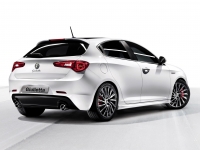 Alfa Romeo Giulietta Hatchback (940) 1.75 Quadrifoglio Verde TBi MT (235hp) photo, Alfa Romeo Giulietta Hatchback (940) 1.75 Quadrifoglio Verde TBi MT (235hp) photos, Alfa Romeo Giulietta Hatchback (940) 1.75 Quadrifoglio Verde TBi MT (235hp) picture, Alfa Romeo Giulietta Hatchback (940) 1.75 Quadrifoglio Verde TBi MT (235hp) pictures, Alfa Romeo photos, Alfa Romeo pictures, image Alfa Romeo, Alfa Romeo images