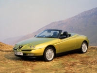 Alfa Romeo Spider Roadster (916) 1.8 MT (144 hp) photo, Alfa Romeo Spider Roadster (916) 1.8 MT (144 hp) photos, Alfa Romeo Spider Roadster (916) 1.8 MT (144 hp) picture, Alfa Romeo Spider Roadster (916) 1.8 MT (144 hp) pictures, Alfa Romeo photos, Alfa Romeo pictures, image Alfa Romeo, Alfa Romeo images