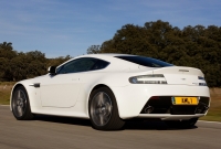 Aston Martin Vantage V8 S coupe 2-door (3 generation) 4.7 V8 Sportshift II basic photo, Aston Martin Vantage V8 S coupe 2-door (3 generation) 4.7 V8 Sportshift II basic photos, Aston Martin Vantage V8 S coupe 2-door (3 generation) 4.7 V8 Sportshift II basic picture, Aston Martin Vantage V8 S coupe 2-door (3 generation) 4.7 V8 Sportshift II basic pictures, Aston Martin photos, Aston Martin pictures, image Aston Martin, Aston Martin images