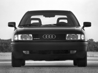 Audi 80 Sedan (8A) E 2.0 MT (137 hp) photo, Audi 80 Sedan (8A) E 2.0 MT (137 hp) photos, Audi 80 Sedan (8A) E 2.0 MT (137 hp) picture, Audi 80 Sedan (8A) E 2.0 MT (137 hp) pictures, Audi photos, Audi pictures, image Audi, Audi images