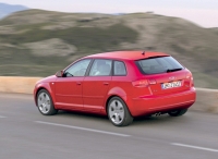 Audi A3 Sportback hatchback 5-door. (8P/8PA) 1.4 TFSI MT (125 HP, '08) photo, Audi A3 Sportback hatchback 5-door. (8P/8PA) 1.4 TFSI MT (125 HP, '08) photos, Audi A3 Sportback hatchback 5-door. (8P/8PA) 1.4 TFSI MT (125 HP, '08) picture, Audi A3 Sportback hatchback 5-door. (8P/8PA) 1.4 TFSI MT (125 HP, '08) pictures, Audi photos, Audi pictures, image Audi, Audi images