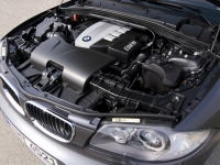 BMW 1 series Hatchback 5-door. (E81/E82/E87/E88) 118d MT (143hp '07) photo, BMW 1 series Hatchback 5-door. (E81/E82/E87/E88) 118d MT (143hp '07) photos, BMW 1 series Hatchback 5-door. (E81/E82/E87/E88) 118d MT (143hp '07) picture, BMW 1 series Hatchback 5-door. (E81/E82/E87/E88) 118d MT (143hp '07) pictures, BMW photos, BMW pictures, image BMW, BMW images