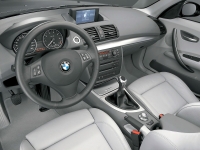 BMW 1 series Hatchback (E87) 118i MT (129hp '06) photo, BMW 1 series Hatchback (E87) 118i MT (129hp '06) photos, BMW 1 series Hatchback (E87) 118i MT (129hp '06) picture, BMW 1 series Hatchback (E87) 118i MT (129hp '06) pictures, BMW photos, BMW pictures, image BMW, BMW images