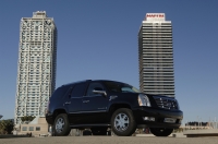 Cadillac Escalade SUV (3rd generation) Vortec 6.0L V8 SFI Hybrid (332 hp) Base (2012) photo, Cadillac Escalade SUV (3rd generation) Vortec 6.0L V8 SFI Hybrid (332 hp) Base (2012) photos, Cadillac Escalade SUV (3rd generation) Vortec 6.0L V8 SFI Hybrid (332 hp) Base (2012) picture, Cadillac Escalade SUV (3rd generation) Vortec 6.0L V8 SFI Hybrid (332 hp) Base (2012) pictures, Cadillac photos, Cadillac pictures, image Cadillac, Cadillac images