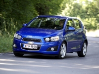 Chevrolet Aveo Hatchback (T300) 1.6 AT (115 HP) LTZ (2013) photo, Chevrolet Aveo Hatchback (T300) 1.6 AT (115 HP) LTZ (2013) photos, Chevrolet Aveo Hatchback (T300) 1.6 AT (115 HP) LTZ (2013) picture, Chevrolet Aveo Hatchback (T300) 1.6 AT (115 HP) LTZ (2013) pictures, Chevrolet photos, Chevrolet pictures, image Chevrolet, Chevrolet images