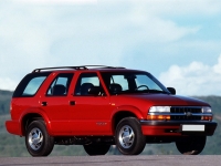 Chevrolet Blazer SUV 5-door (4 generation) AT 4.3 photo, Chevrolet Blazer SUV 5-door (4 generation) AT 4.3 photos, Chevrolet Blazer SUV 5-door (4 generation) AT 4.3 picture, Chevrolet Blazer SUV 5-door (4 generation) AT 4.3 pictures, Chevrolet photos, Chevrolet pictures, image Chevrolet, Chevrolet images