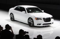 Chrysler 300C SRT8 sedan 4-door (2 generation) 6.1 AT SRT8 (425hp) photo, Chrysler 300C SRT8 sedan 4-door (2 generation) 6.1 AT SRT8 (425hp) photos, Chrysler 300C SRT8 sedan 4-door (2 generation) 6.1 AT SRT8 (425hp) picture, Chrysler 300C SRT8 sedan 4-door (2 generation) 6.1 AT SRT8 (425hp) pictures, Chrysler photos, Chrysler pictures, image Chrysler, Chrysler images