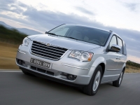 Chrysler Grand Voyager Minivan (5th generation) AT 3.6 (283hp) LIMITED (2012) photo, Chrysler Grand Voyager Minivan (5th generation) AT 3.6 (283hp) LIMITED (2012) photos, Chrysler Grand Voyager Minivan (5th generation) AT 3.6 (283hp) LIMITED (2012) picture, Chrysler Grand Voyager Minivan (5th generation) AT 3.6 (283hp) LIMITED (2012) pictures, Chrysler photos, Chrysler pictures, image Chrysler, Chrysler images