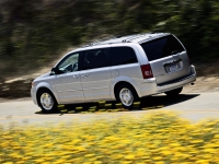 Chrysler Town and Country Van (5 generation) AT 3.3 (174 hp) photo, Chrysler Town and Country Van (5 generation) AT 3.3 (174 hp) photos, Chrysler Town and Country Van (5 generation) AT 3.3 (174 hp) picture, Chrysler Town and Country Van (5 generation) AT 3.3 (174 hp) pictures, Chrysler photos, Chrysler pictures, image Chrysler, Chrysler images