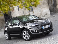 Citroen C3 Hatchback (2 generation) 1.4 AMT (95hp) Exclusive (2012) photo, Citroen C3 Hatchback (2 generation) 1.4 AMT (95hp) Exclusive (2012) photos, Citroen C3 Hatchback (2 generation) 1.4 AMT (95hp) Exclusive (2012) picture, Citroen C3 Hatchback (2 generation) 1.4 AMT (95hp) Exclusive (2012) pictures, Citroen photos, Citroen pictures, image Citroen, Citroen images