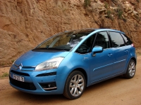 Citroen C4 Picasso MPV 5-door (1 generation) 1.6 MT (120hp) Classique (2012) photo, Citroen C4 Picasso MPV 5-door (1 generation) 1.6 MT (120hp) Classique (2012) photos, Citroen C4 Picasso MPV 5-door (1 generation) 1.6 MT (120hp) Classique (2012) picture, Citroen C4 Picasso MPV 5-door (1 generation) 1.6 MT (120hp) Classique (2012) pictures, Citroen photos, Citroen pictures, image Citroen, Citroen images