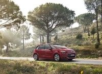 Citroen C4 Picasso MPV 5-door (2 generation) 1.6 THP MT photo, Citroen C4 Picasso MPV 5-door (2 generation) 1.6 THP MT photos, Citroen C4 Picasso MPV 5-door (2 generation) 1.6 THP MT picture, Citroen C4 Picasso MPV 5-door (2 generation) 1.6 THP MT pictures, Citroen photos, Citroen pictures, image Citroen, Citroen images