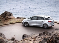 Citroen C4 Picasso MPV 5-door (2 generation) 1.6 THP MT photo, Citroen C4 Picasso MPV 5-door (2 generation) 1.6 THP MT photos, Citroen C4 Picasso MPV 5-door (2 generation) 1.6 THP MT picture, Citroen C4 Picasso MPV 5-door (2 generation) 1.6 THP MT pictures, Citroen photos, Citroen pictures, image Citroen, Citroen images