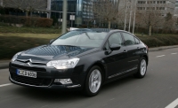 Citroen C5 Sedan (2 generation) 1.6 AMT (120hp) Confort (2013) photo, Citroen C5 Sedan (2 generation) 1.6 AMT (120hp) Confort (2013) photos, Citroen C5 Sedan (2 generation) 1.6 AMT (120hp) Confort (2013) picture, Citroen C5 Sedan (2 generation) 1.6 AMT (120hp) Confort (2013) pictures, Citroen photos, Citroen pictures, image Citroen, Citroen images