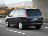 Citroen C8 Minivan (2 generation) 2.2 MT (160hp) photo, Citroen C8 Minivan (2 generation) 2.2 MT (160hp) photos, Citroen C8 Minivan (2 generation) 2.2 MT (160hp) picture, Citroen C8 Minivan (2 generation) 2.2 MT (160hp) pictures, Citroen photos, Citroen pictures, image Citroen, Citroen images