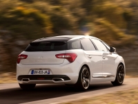 Citroen DS5 Hatchback (1 generation) 1.6 MT e-HD (112hp) photo, Citroen DS5 Hatchback (1 generation) 1.6 MT e-HD (112hp) photos, Citroen DS5 Hatchback (1 generation) 1.6 MT e-HD (112hp) picture, Citroen DS5 Hatchback (1 generation) 1.6 MT e-HD (112hp) pictures, Citroen photos, Citroen pictures, image Citroen, Citroen images