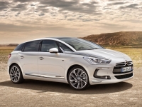 Citroen DS5 Hatchback (1 generation) 1.6 MT THP (200 HP) So Chic (2013) photo, Citroen DS5 Hatchback (1 generation) 1.6 MT THP (200 HP) So Chic (2013) photos, Citroen DS5 Hatchback (1 generation) 1.6 MT THP (200 HP) So Chic (2013) picture, Citroen DS5 Hatchback (1 generation) 1.6 MT THP (200 HP) So Chic (2013) pictures, Citroen photos, Citroen pictures, image Citroen, Citroen images