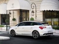 Citroen DS5 Hatchback (1 generation) AT 1.6 THP (150hp) Chic (2013) photo, Citroen DS5 Hatchback (1 generation) AT 1.6 THP (150hp) Chic (2013) photos, Citroen DS5 Hatchback (1 generation) AT 1.6 THP (150hp) Chic (2013) picture, Citroen DS5 Hatchback (1 generation) AT 1.6 THP (150hp) Chic (2013) pictures, Citroen photos, Citroen pictures, image Citroen, Citroen images