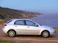 Daewoo Lacetti Hatchback (1 generation) 1.6 AT (110hp) photo, Daewoo Lacetti Hatchback (1 generation) 1.6 AT (110hp) photos, Daewoo Lacetti Hatchback (1 generation) 1.6 AT (110hp) picture, Daewoo Lacetti Hatchback (1 generation) 1.6 AT (110hp) pictures, Daewoo photos, Daewoo pictures, image Daewoo, Daewoo images