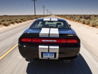 Dodge Challenger Coupe 2-door (3 generation) 3.5 V6 5AT SE (253hp) photo, Dodge Challenger Coupe 2-door (3 generation) 3.5 V6 5AT SE (253hp) photos, Dodge Challenger Coupe 2-door (3 generation) 3.5 V6 5AT SE (253hp) picture, Dodge Challenger Coupe 2-door (3 generation) 3.5 V6 5AT SE (253hp) pictures, Dodge photos, Dodge pictures, image Dodge, Dodge images