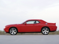 Dodge Challenger Coupe 2-door (3 generation) 5.7 V8 MT R/T (380hp) photo, Dodge Challenger Coupe 2-door (3 generation) 5.7 V8 MT R/T (380hp) photos, Dodge Challenger Coupe 2-door (3 generation) 5.7 V8 MT R/T (380hp) picture, Dodge Challenger Coupe 2-door (3 generation) 5.7 V8 MT R/T (380hp) pictures, Dodge photos, Dodge pictures, image Dodge, Dodge images