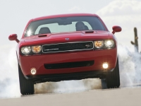 Dodge Challenger Coupe 2-door (3 generation) 6.1 V8 AT SRT8 (431hp) photo, Dodge Challenger Coupe 2-door (3 generation) 6.1 V8 AT SRT8 (431hp) photos, Dodge Challenger Coupe 2-door (3 generation) 6.1 V8 AT SRT8 (431hp) picture, Dodge Challenger Coupe 2-door (3 generation) 6.1 V8 AT SRT8 (431hp) pictures, Dodge photos, Dodge pictures, image Dodge, Dodge images