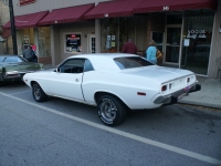 Dodge Challenger Hardtop (1 generation) 5.2 V8 3MT (230hp) photo, Dodge Challenger Hardtop (1 generation) 5.2 V8 3MT (230hp) photos, Dodge Challenger Hardtop (1 generation) 5.2 V8 3MT (230hp) picture, Dodge Challenger Hardtop (1 generation) 5.2 V8 3MT (230hp) pictures, Dodge photos, Dodge pictures, image Dodge, Dodge images