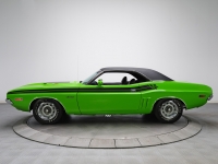 Dodge Challenger R/T coupe 2-door (1 generation) 5.2 V8 TorqueFlite (230hp) photo, Dodge Challenger R/T coupe 2-door (1 generation) 5.2 V8 TorqueFlite (230hp) photos, Dodge Challenger R/T coupe 2-door (1 generation) 5.2 V8 TorqueFlite (230hp) picture, Dodge Challenger R/T coupe 2-door (1 generation) 5.2 V8 TorqueFlite (230hp) pictures, Dodge photos, Dodge pictures, image Dodge, Dodge images