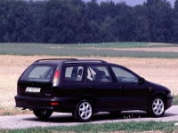 Fiat Marea Estate (1 generation) 1.9 TD MT (105hp) photo, Fiat Marea Estate (1 generation) 1.9 TD MT (105hp) photos, Fiat Marea Estate (1 generation) 1.9 TD MT (105hp) picture, Fiat Marea Estate (1 generation) 1.9 TD MT (105hp) pictures, Fiat photos, Fiat pictures, image Fiat, Fiat images