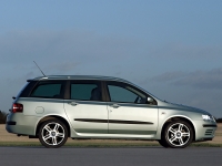 Fiat Stilo Wagon (1 generation) 1.6 MT (103hp) photo, Fiat Stilo Wagon (1 generation) 1.6 MT (103hp) photos, Fiat Stilo Wagon (1 generation) 1.6 MT (103hp) picture, Fiat Stilo Wagon (1 generation) 1.6 MT (103hp) pictures, Fiat photos, Fiat pictures, image Fiat, Fiat images