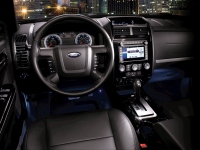 Ford Escape Crossover (2 generation) 2.3 AT photo, Ford Escape Crossover (2 generation) 2.3 AT photos, Ford Escape Crossover (2 generation) 2.3 AT picture, Ford Escape Crossover (2 generation) 2.3 AT pictures, Ford photos, Ford pictures, image Ford, Ford images