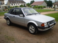 Ford Escort Cabriolet 2-door (3 generation) 1.6i MT (105hp) photo, Ford Escort Cabriolet 2-door (3 generation) 1.6i MT (105hp) photos, Ford Escort Cabriolet 2-door (3 generation) 1.6i MT (105hp) picture, Ford Escort Cabriolet 2-door (3 generation) 1.6i MT (105hp) pictures, Ford photos, Ford pictures, image Ford, Ford images