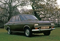 Ford Escort Sedan (1 generation) 1.3 AT (51 HP) photo, Ford Escort Sedan (1 generation) 1.3 AT (51 HP) photos, Ford Escort Sedan (1 generation) 1.3 AT (51 HP) picture, Ford Escort Sedan (1 generation) 1.3 AT (51 HP) pictures, Ford photos, Ford pictures, image Ford, Ford images