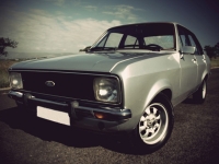 Ford Escort Sedan (2 generation) 1.3 AT (60hp) photo, Ford Escort Sedan (2 generation) 1.3 AT (60hp) photos, Ford Escort Sedan (2 generation) 1.3 AT (60hp) picture, Ford Escort Sedan (2 generation) 1.3 AT (60hp) pictures, Ford photos, Ford pictures, image Ford, Ford images