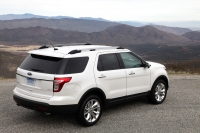 Ford Explorer SUV 5-door (5th generation) 2.0 EcoBoost AT (240 HP) photo, Ford Explorer SUV 5-door (5th generation) 2.0 EcoBoost AT (240 HP) photos, Ford Explorer SUV 5-door (5th generation) 2.0 EcoBoost AT (240 HP) picture, Ford Explorer SUV 5-door (5th generation) 2.0 EcoBoost AT (240 HP) pictures, Ford photos, Ford pictures, image Ford, Ford images