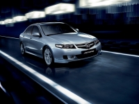 Honda Accord Sedan 4-door (7th generation) 2.0 AT photo, Honda Accord Sedan 4-door (7th generation) 2.0 AT photos, Honda Accord Sedan 4-door (7th generation) 2.0 AT picture, Honda Accord Sedan 4-door (7th generation) 2.0 AT pictures, Honda photos, Honda pictures, image Honda, Honda images