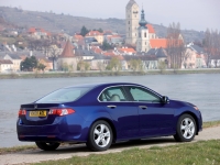 Honda Accord Sedan 4-door (8 generation) 2.0 AT (156hp) photo, Honda Accord Sedan 4-door (8 generation) 2.0 AT (156hp) photos, Honda Accord Sedan 4-door (8 generation) 2.0 AT (156hp) picture, Honda Accord Sedan 4-door (8 generation) 2.0 AT (156hp) pictures, Honda photos, Honda pictures, image Honda, Honda images