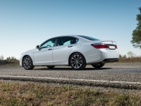 Honda Accord Sedan (9th generation) 2.4 AT (180hp) Executive (2013) photo, Honda Accord Sedan (9th generation) 2.4 AT (180hp) Executive (2013) photos, Honda Accord Sedan (9th generation) 2.4 AT (180hp) Executive (2013) picture, Honda Accord Sedan (9th generation) 2.4 AT (180hp) Executive (2013) pictures, Honda photos, Honda pictures, image Honda, Honda images