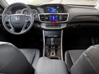 Honda Accord Sedan (9th generation) 2.4 AT (180hp) Executive + NAVI (2013) photo, Honda Accord Sedan (9th generation) 2.4 AT (180hp) Executive + NAVI (2013) photos, Honda Accord Sedan (9th generation) 2.4 AT (180hp) Executive + NAVI (2013) picture, Honda Accord Sedan (9th generation) 2.4 AT (180hp) Executive + NAVI (2013) pictures, Honda photos, Honda pictures, image Honda, Honda images