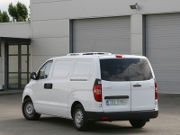 Hyundai H-1 Van (Grand Starex) 2.4 AT (174 HP) photo, Hyundai H-1 Van (Grand Starex) 2.4 AT (174 HP) photos, Hyundai H-1 Van (Grand Starex) 2.4 AT (174 HP) picture, Hyundai H-1 Van (Grand Starex) 2.4 AT (174 HP) pictures, Hyundai photos, Hyundai pictures, image Hyundai, Hyundai images